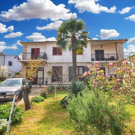 רוביני Apartments Ana מראה חיצוני תמונה