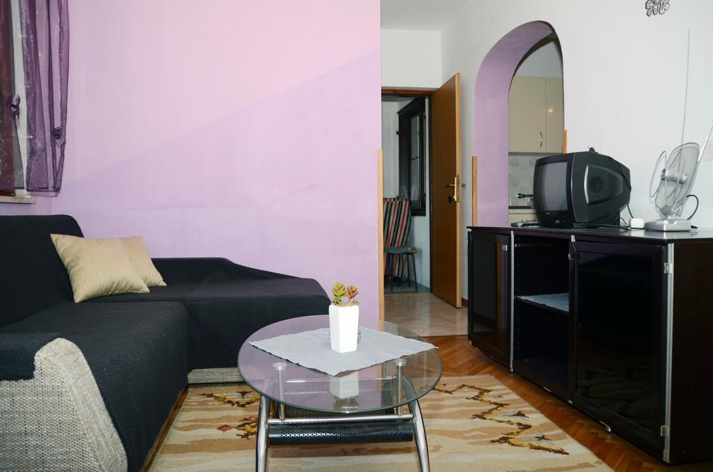 רוביני Apartments Ana מראה חיצוני תמונה