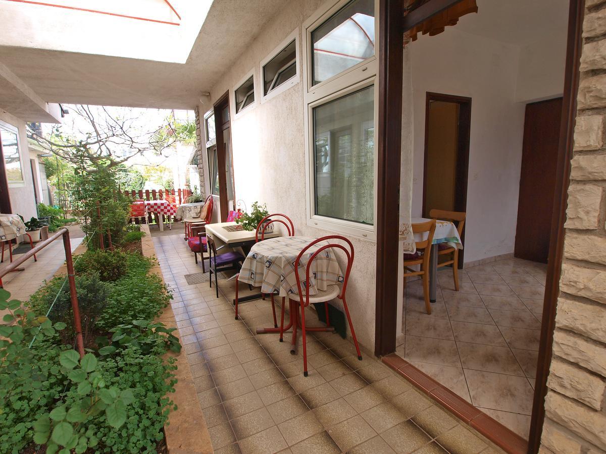 רוביני Apartments Ana מראה חיצוני תמונה