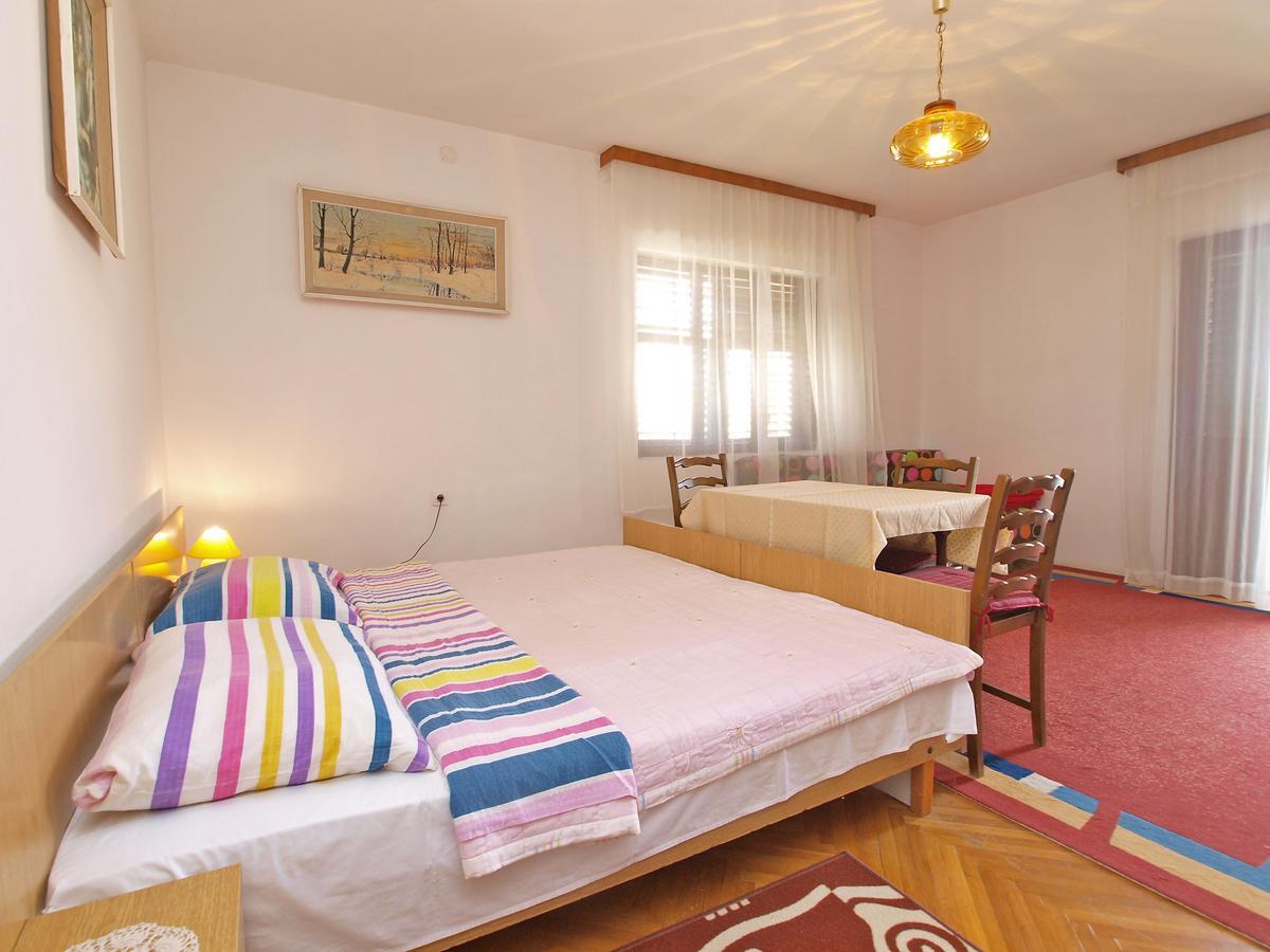 רוביני Apartments Ana מראה חיצוני תמונה